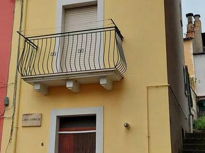 Casa con 5 locali in vendita in Largo Giuseppe Garibaldi, Centro, Filetto
