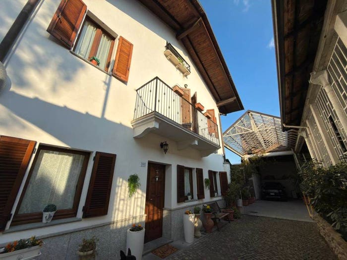 Casa con 6 locali in vendita in Chiavazza, Biella