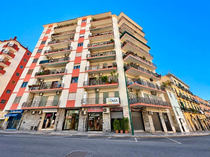 Appartamento trilocale in vendita in Via Adolfo Omodeo, Pigna Omodeo, Napoli