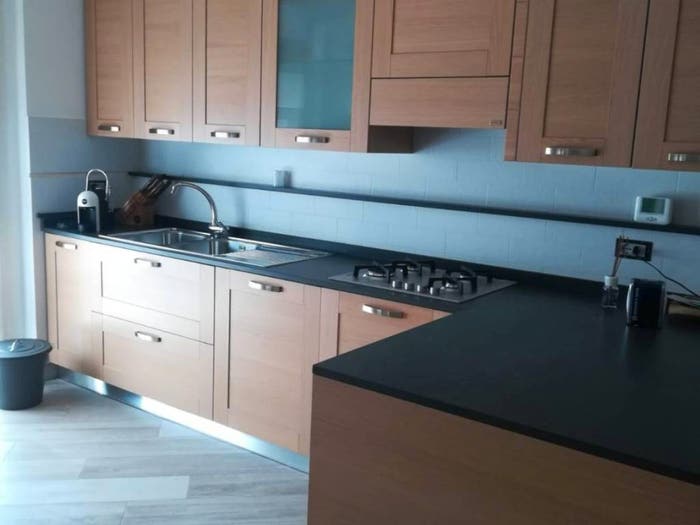 Appartamento quadrilocale in vendita in Via della Bassa, Marina di Carrara, Carrara