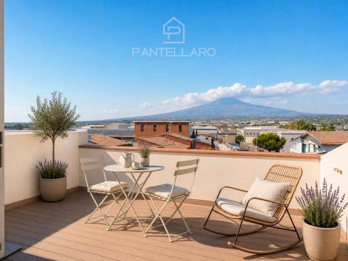 Casa con 5 locali in vendita in Via Carlo Alberto Dalla Chiesa, Piano Tavola, Belpasso