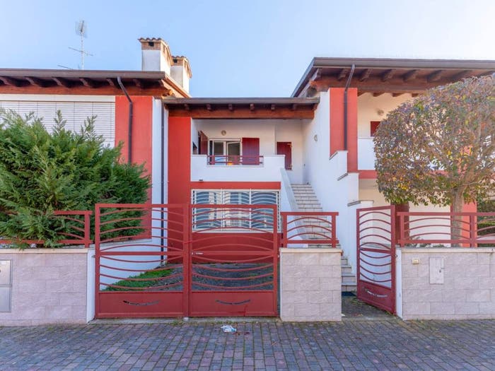 Casa trilocale in vendita in Via Lavarone, Lido degli Scacchi Lido di Pomposa, Comacchio