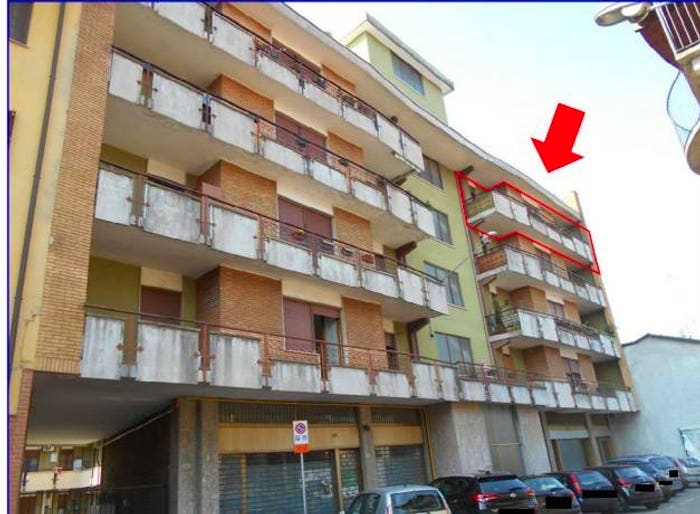 Appartamento trilocale in vendita in Via Italia, Centro, Marnate