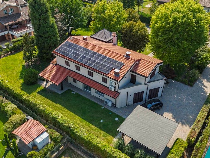 Casa con 6 locali in vendita in Via Vincenzo Re, Molinetto Spezia, Parma