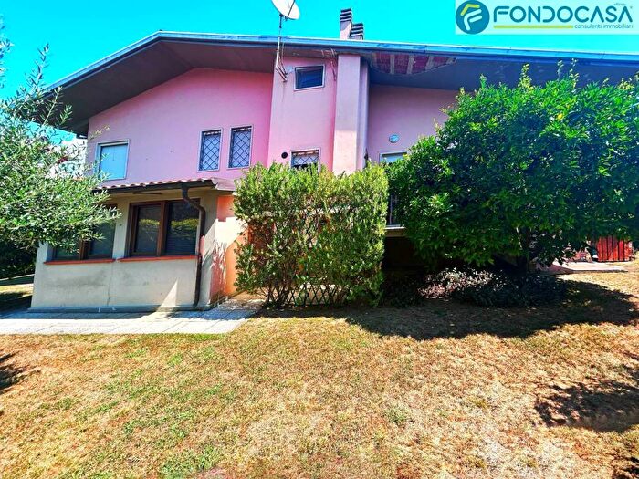 Casa con 6 locali in vendita in Via Federigi, Ripa Pozzi Querceta Ponterosso, Seravezza