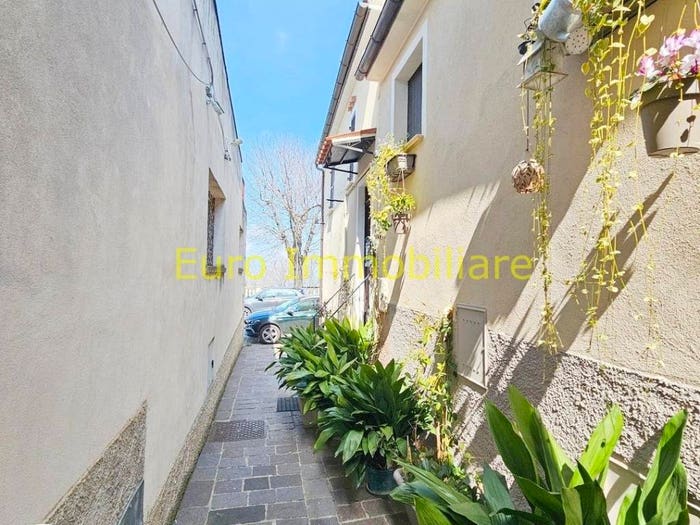 Casa bilocale in vendita in Vico Guidetti, Centro, Atri
