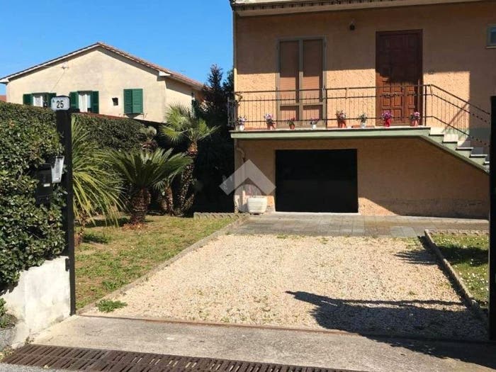 Casa con 5 locali in vendita in Via Vincenzo Bellini, Centro, Anguillara Sabazia