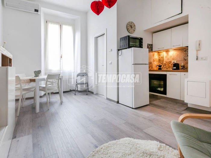 Appartamento bilocale in vendita in Via Correggio, Amendola Buonarroti, Milano