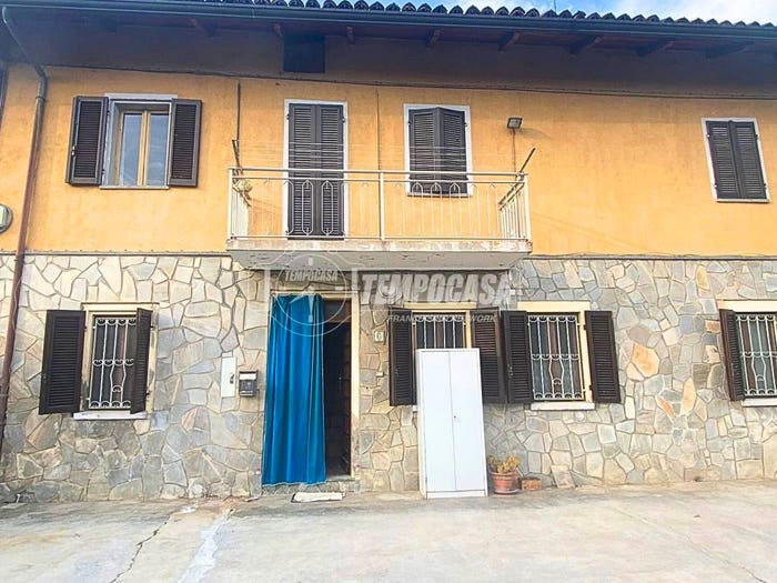 Casa quadrilocale in vendita in Vicolo del Portone, Centro, San Paolo Solbrito