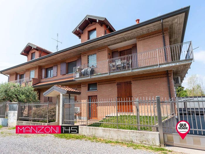 Appartamento trilocale in vendita in Via Alessandro Manzoni, Gorla Minore