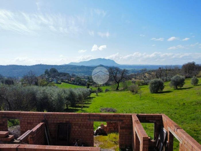 Casa con 5 locali in vendita in Via Corlando, Collevecchio