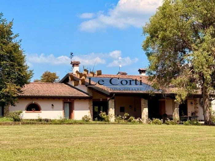 Casa con 6 locali in vendita in Arcugnano Torri, Arcugnano