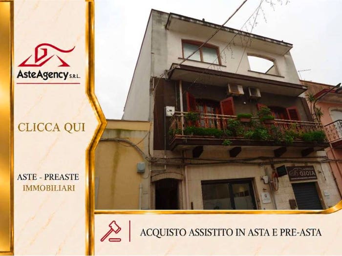 Appartamento con 5 locali in vendita in Via S Donato, San Vito dei Normanni