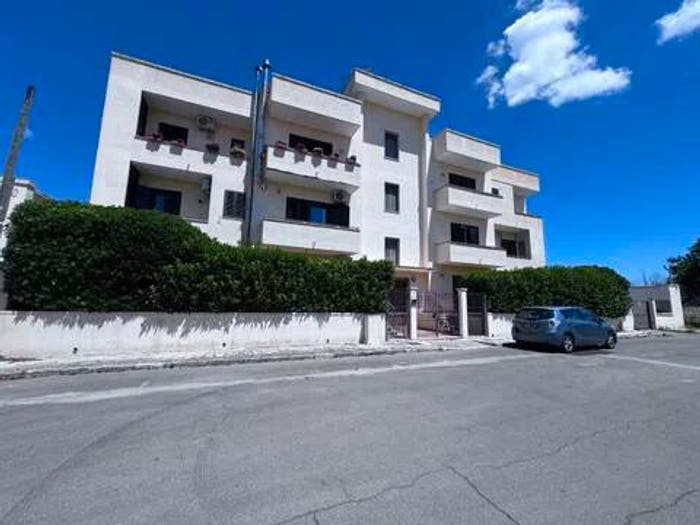 Appartamento quadrilocale in vendita in Via Madonna Della Mercede, Campi Salentina