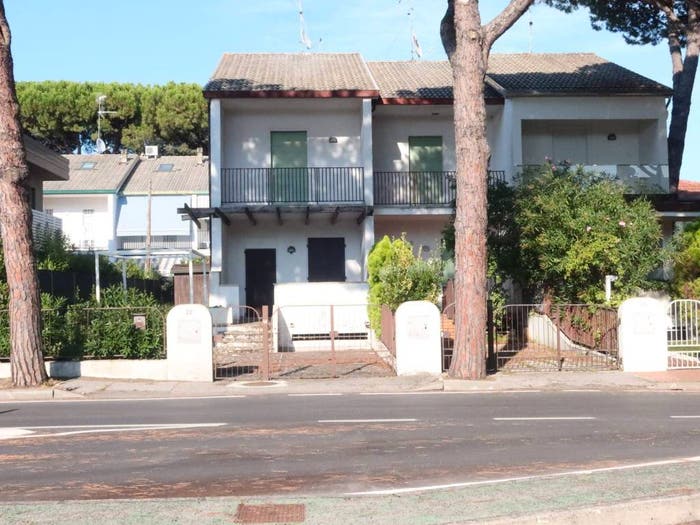 Casa quadrilocale in vendita in Viale Giacomo Leopardi, Milano Marittima, Cervia