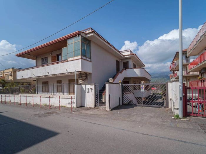 Appartamento trilocale in vendita in Via Spiaggia, Sant'Anna, Mascali