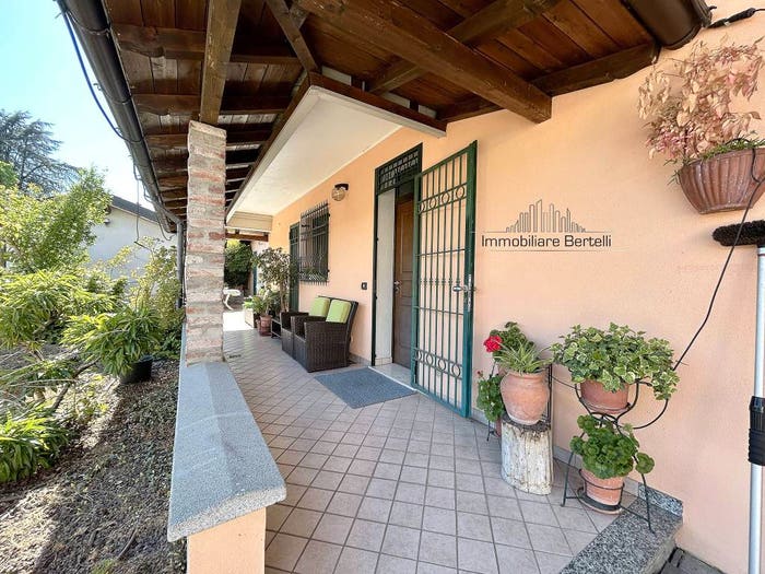 Casa con 6 locali in vendita in Via Conte Cesare Bonacossa, Centro, Dorno