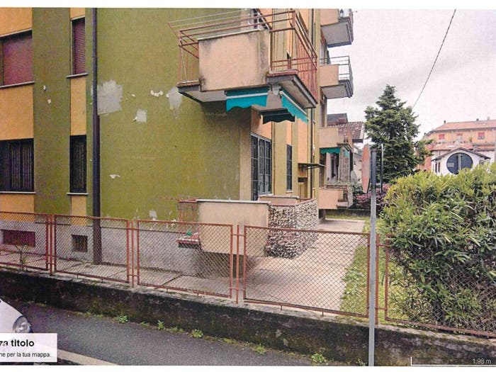 Appartamento trilocale in vendita in Via Vittorio Veneto, Melzo