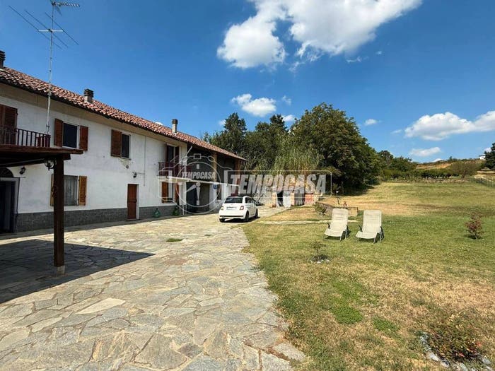 Casa con 5 locali in vendita in Frazione Arrobio, Marchetti, Viarigi