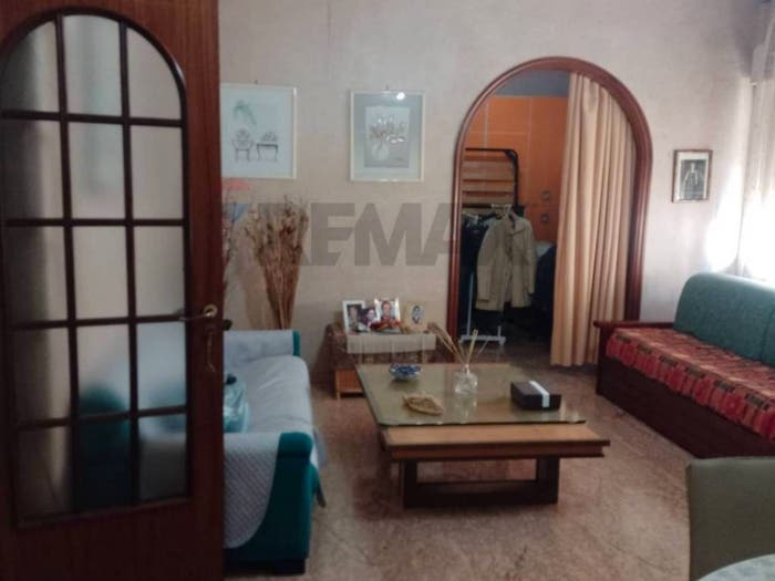 Appartamento con 5 locali in vendita in via Dell'Alloro, Centro, Misterbianco