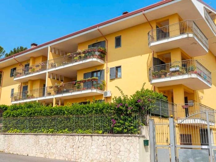 Casa trilocale in vendita in Via Starze, Summonte