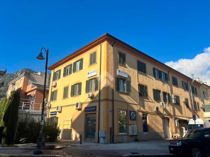 Appartamento trilocale in vendita in Viale Dante, Centro, Cassino