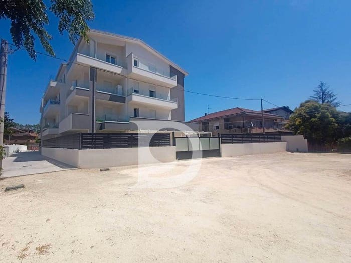 Appartamento trilocale in vendita in Viale Matrino, Marina, Città Sant'Angelo