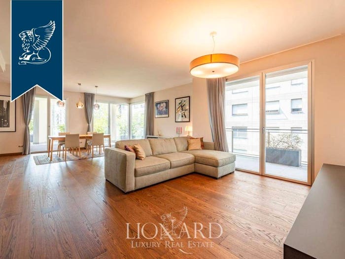 Appartamento con 5 locali in vendita in Via Carlo Maria Maggi, Arena, Milano