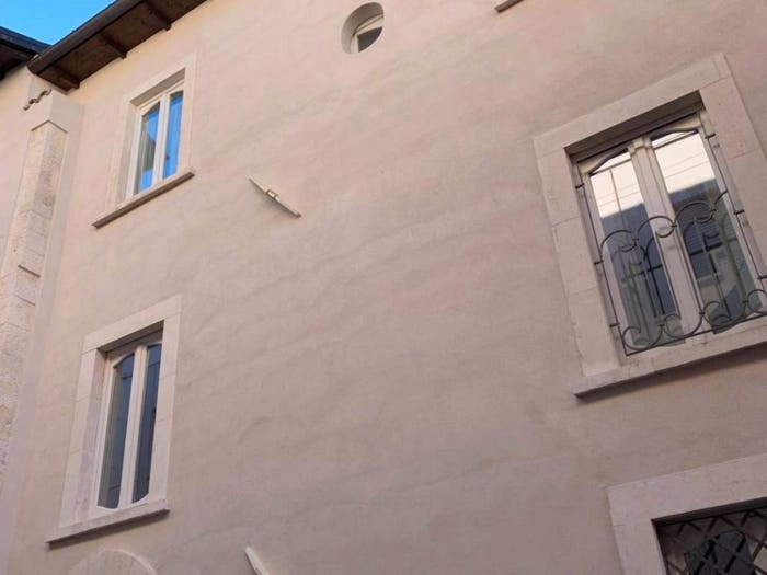 Casa con 6 locali in vendita in Via dei Lombardi, Duomo Fontana Luminosa, L'Aquila