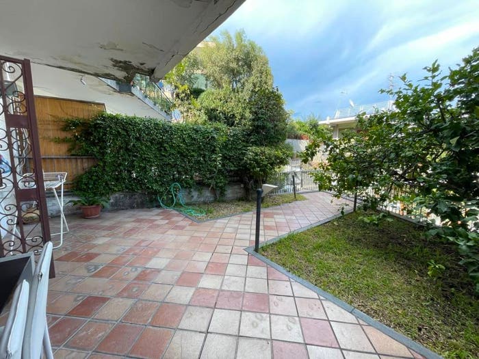 Appartamento con 6 locali in vendita in Posillipo, Napoli