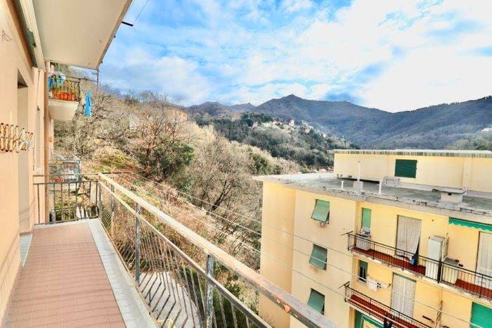 Appartamento con 5 locali in vendita in Salita Brasile, Bolzaneto, Genova