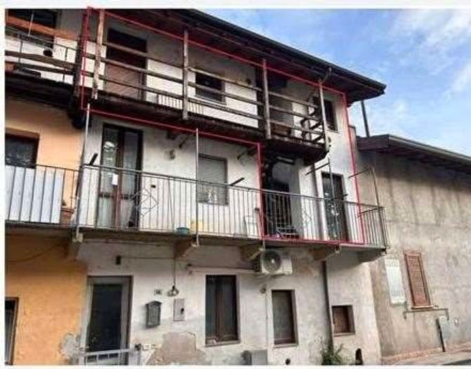 Appartamento trilocale in vendita in Via Dante Alighieri, Centro, Magnago