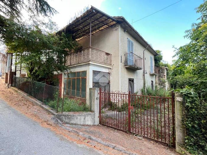 Casa con 6 locali in vendita in Via Santa Croce, Sant'elena Irpina, Pietradefusi