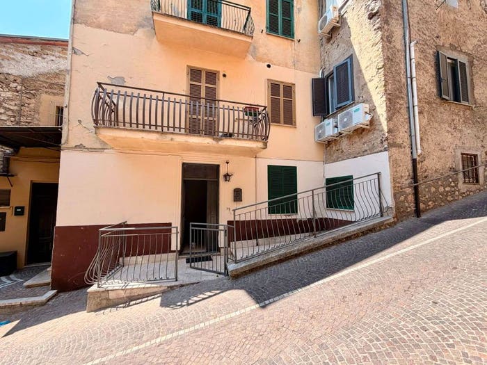 Appartamento quadrilocale in vendita in Via Pietra Liscia, Centro, Ceccano