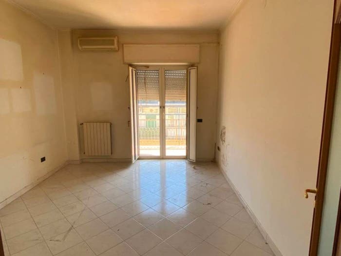 Appartamento con 5 locali in vendita in Via dell'Epomeo, Soccavo, Napoli