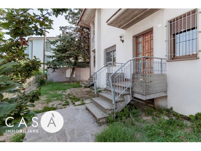 Casa con 5 locali in vendita in Viale Gino Cecchini, Porto Canale di Ponente, Cesenatico