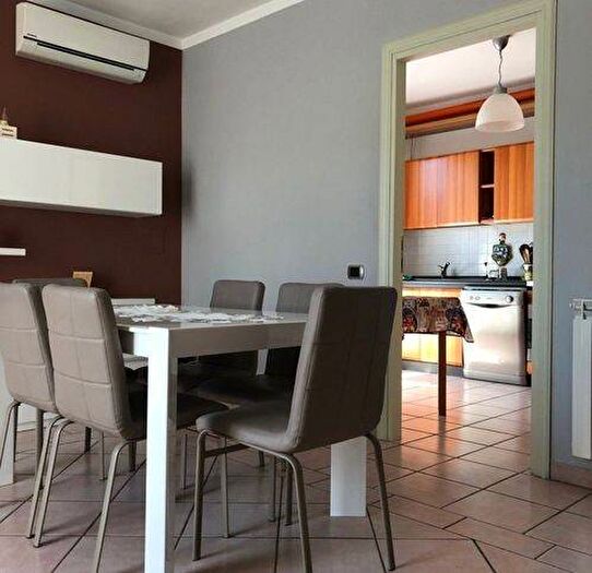 Casa con 6 locali in vendita in Marco Polo Don Bosco, Viareggio