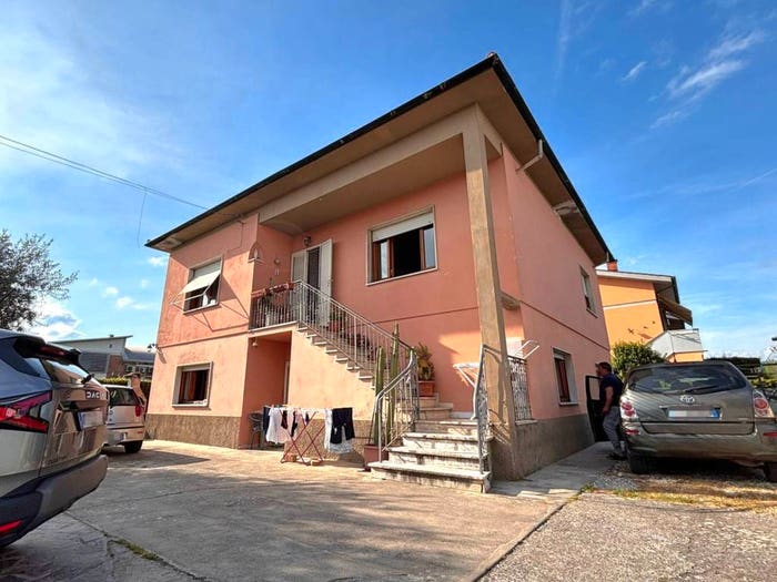 Casa con 6 locali in vendita in Via di Tempagnano, Antraccoli, Lucca