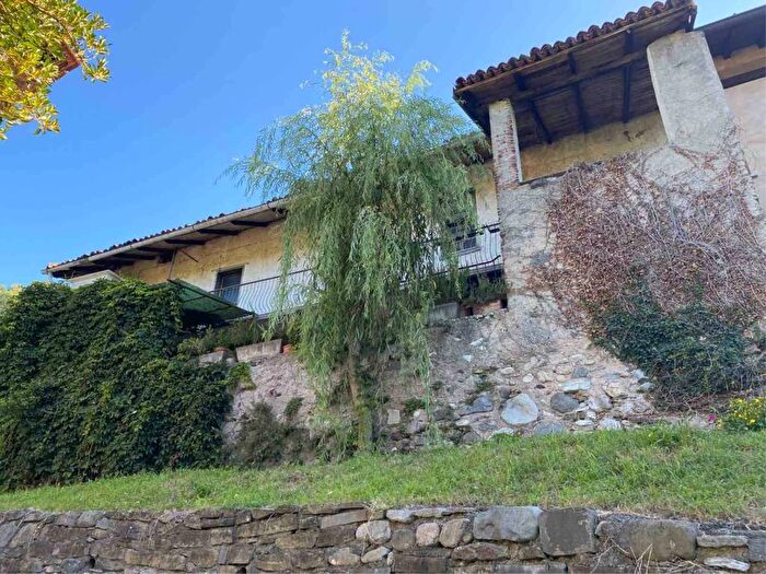 Casa in vendita in Via Folla, Vercurago
