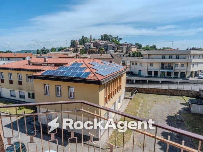 Appartamento quadrilocale in vendita in Via Cassia, Centro, Acquapendente