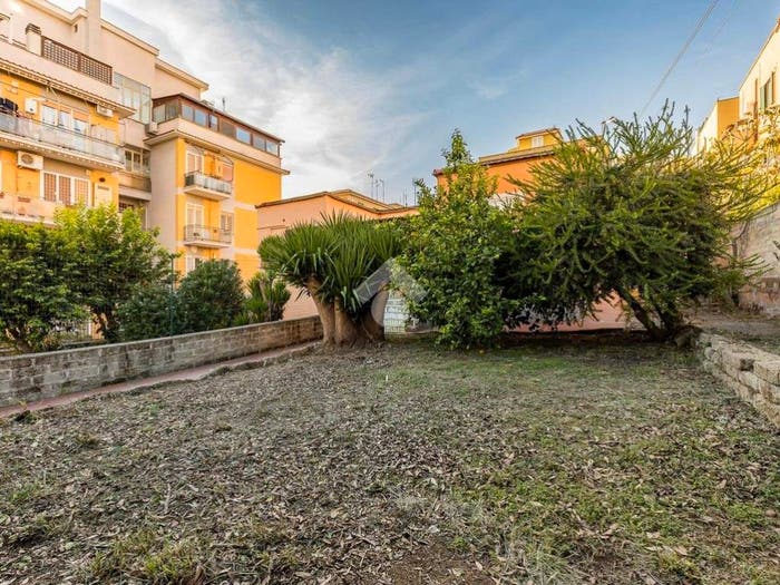 Casa bilocale in vendita in Via Francesco Maria Torrigio, Battistini Primavalle, Roma