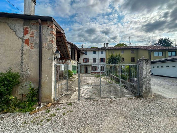 Casa con 6 locali in vendita in Via Roma, Centro, San Vito al Torre