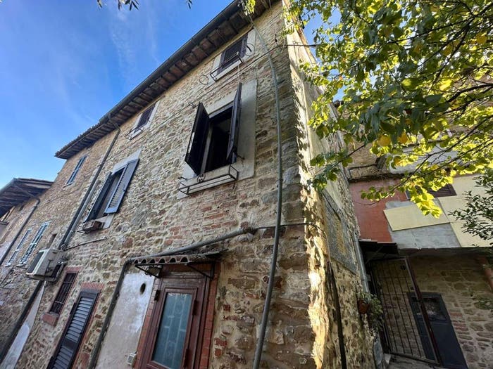 Casa con 6 locali in vendita in Via della Tigre, Fontignano, Perugia