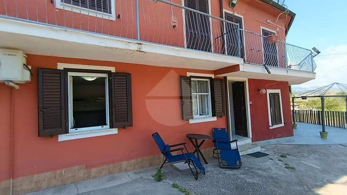 Appartamento bilocale in vendita in Piazza Monte d'Argento, Centro, Minturno