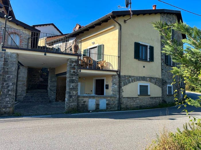 Casa con 6 locali in vendita in SP, Pontremoli