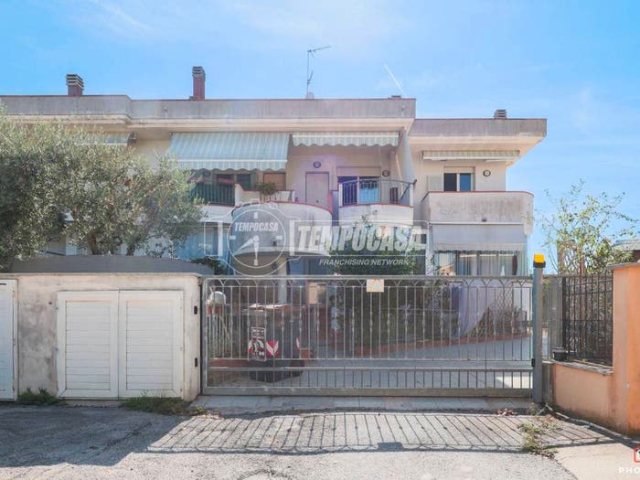 Appartamento trilocale in vendita in Via Vincenzo Bellini, Sant'andrea In Besanigo, Coriano
