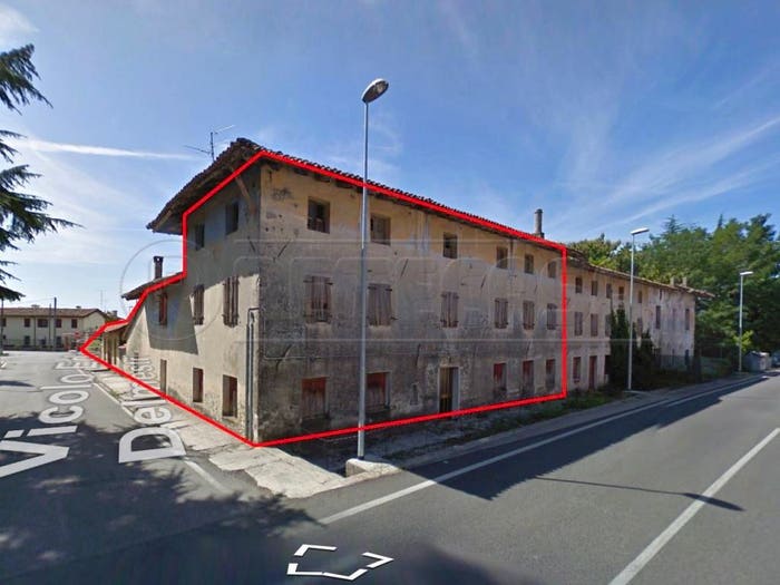 Casa con 6 locali in vendita in Via Montello, Visco