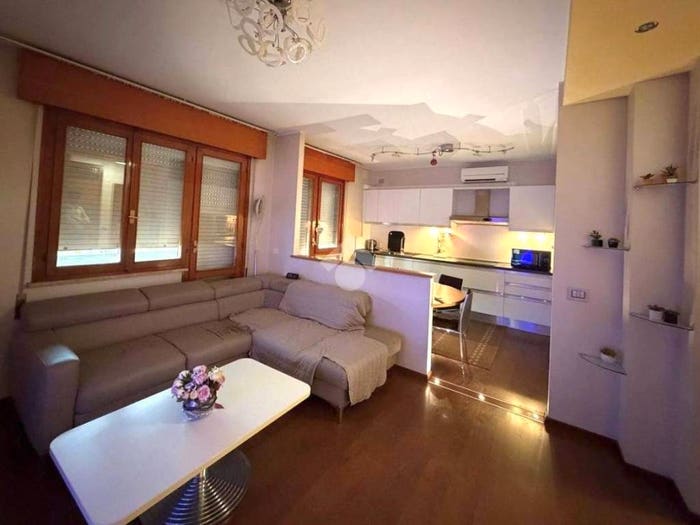 Appartamento trilocale in vendita in Via Immacolata di Lourdes, Centro, Conegliano