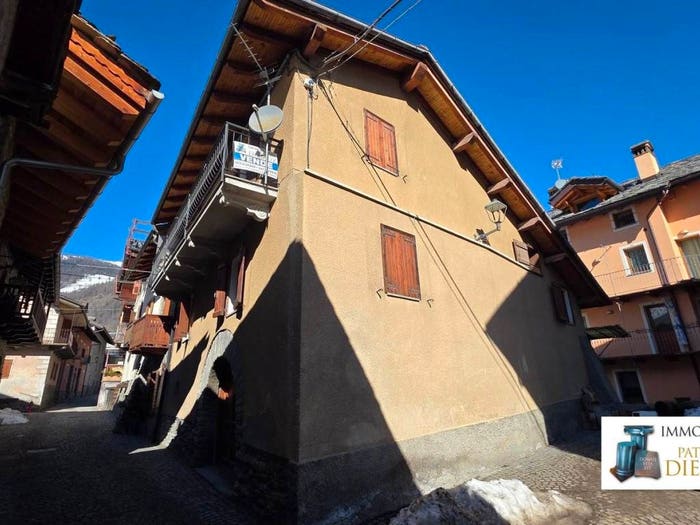 Casa con 6 locali in vendita in Rue du Mont Vélan, Centro, Etroubles