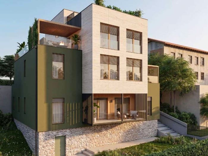 Casa quadrilocale in vendita in Via Vittorio Veneto, Luvinate